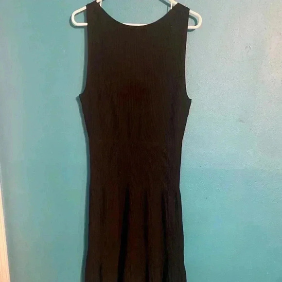 Calvin Klein Ribbed Fit Flare Minimalist Casual Sleeveless Dress - Picture 4 of 6